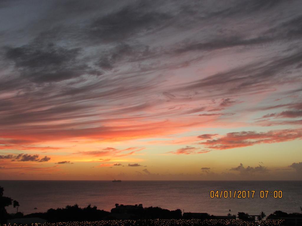 Spectacular Ocean View Retreat Apartment Saint James Exterior photo